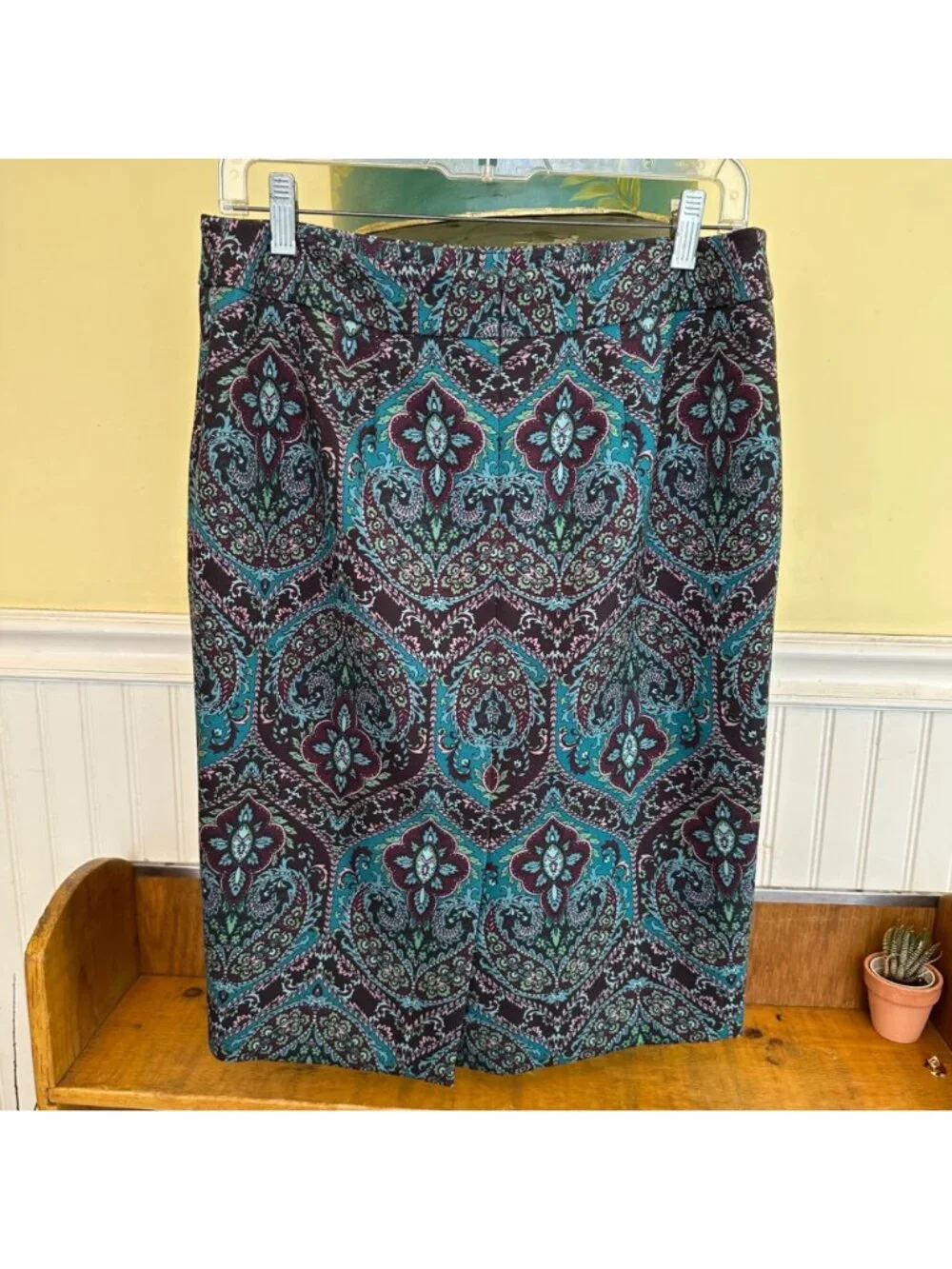 Talbots pencil skirt knit with lining blue green printed pattered pencil skirt 6